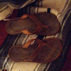 OluKai Flip Flop  Paniolo Women's Sz 7